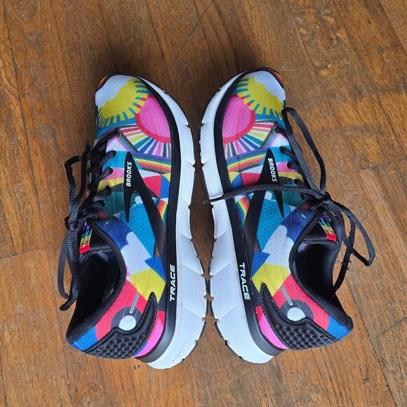 Brooks Women's Trace 2 Lisa Congdon Pride Running Shoes size 10 - Picture 3 of 7